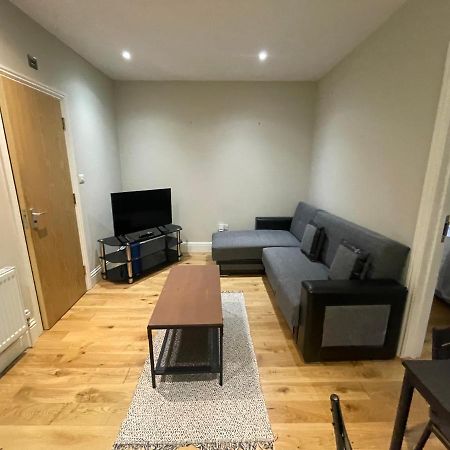 Lovely 1 Bedroom Apartment With On Street Parking Λονδίνο Εξωτερικό φωτογραφία